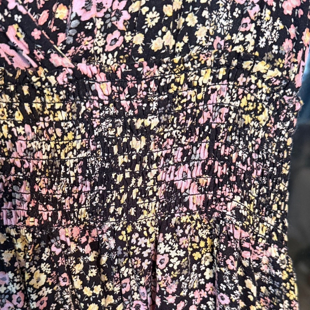 Wild Fable Floral Mini Dress Black Pink Yellow Smocked Waist V-Neck Womens Small - Picture 3 of 3
